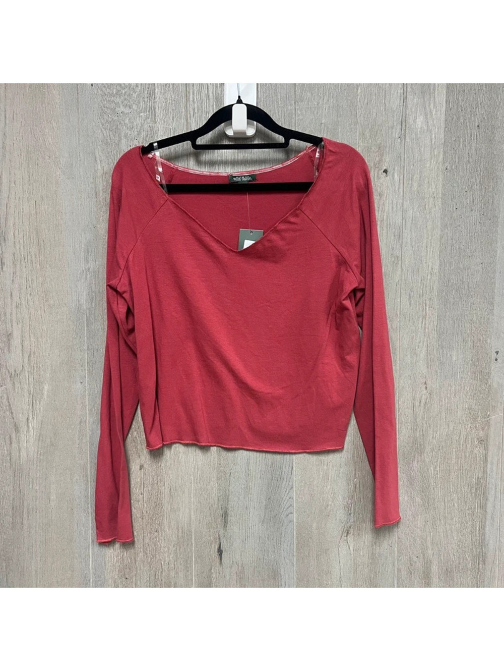 Wild Fable Women’s XL Red V-Neck Long Sleeve Top